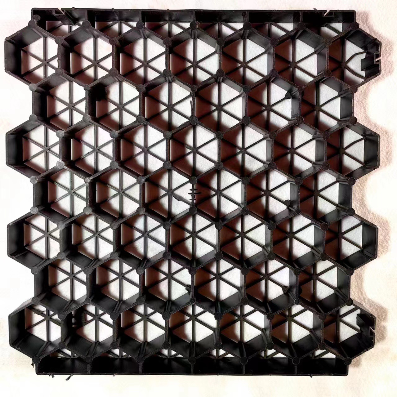 Grille de plantación de césped HDPE estacionamiento jardín verde de 4 cm de alto patio de grava bloqueado ecológico de protección de pendiente