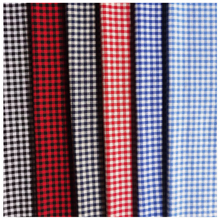 Plaid Fabric Plain Weave Polyester-Cotton 0.4cm Red and White Fabric in Stock Wholesale High-Quality Flannel Brushed Yarn-Dyed