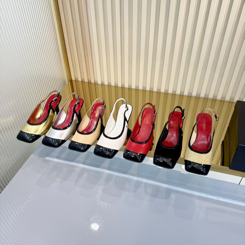 Classic Chanel-style square-toed backless sandals 2026, simple and exquisite, with contrasting colors and high heels Classic Chanel-style square-toed backless sandals 2026, simple and exquisite, with contrasting colors and high heels
