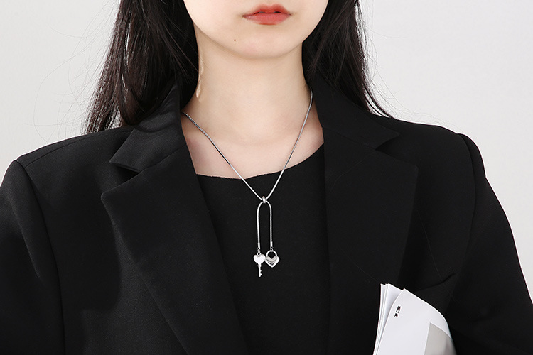 304 Stainless Steel Material Valentine'S Day Festival Fashion Heart Shape Key Titanium Steel Necklace 1 Piece