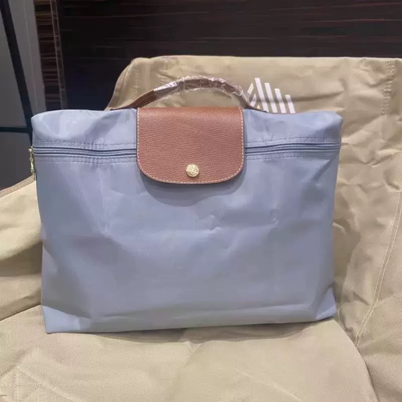 经典钢铁灰色