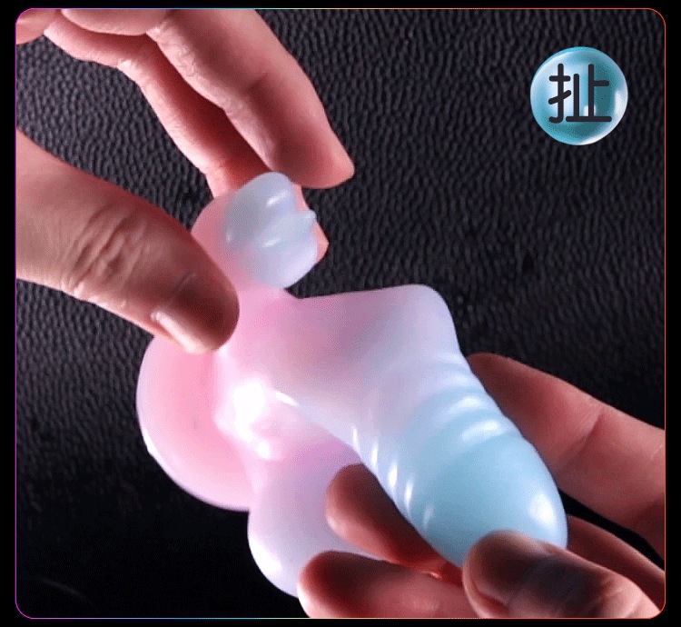 Realistic Silicone Dildo with Soft Flesh-Like Texture for Women — detail image 8
