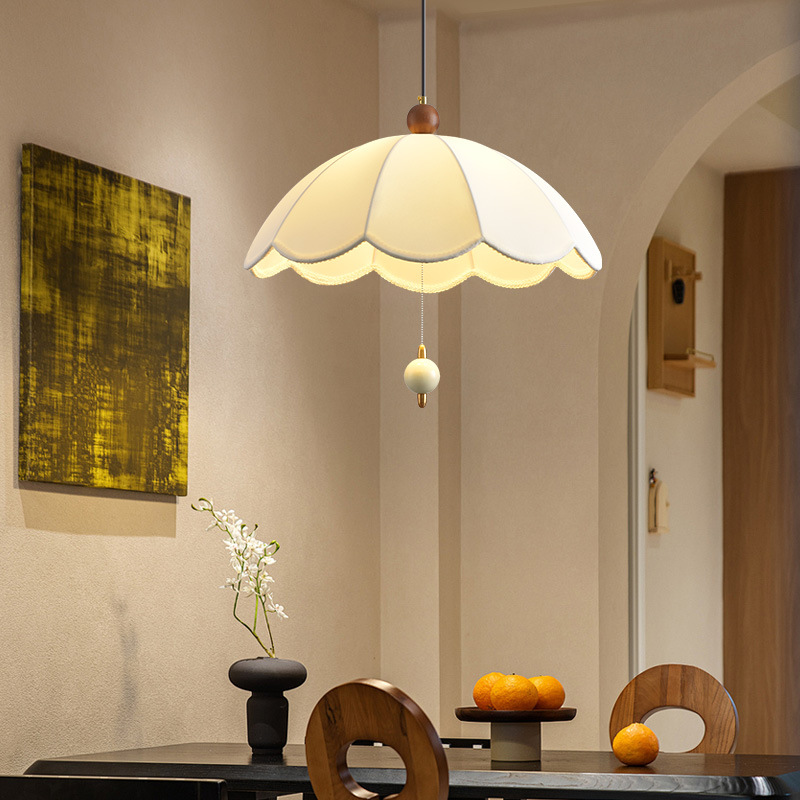 Lámpara de tela medieval francesa "Viento tranquilo" sala de estar estudio dormitorio lámpara de viento crema decoración de comedor lámpara de atmósfera