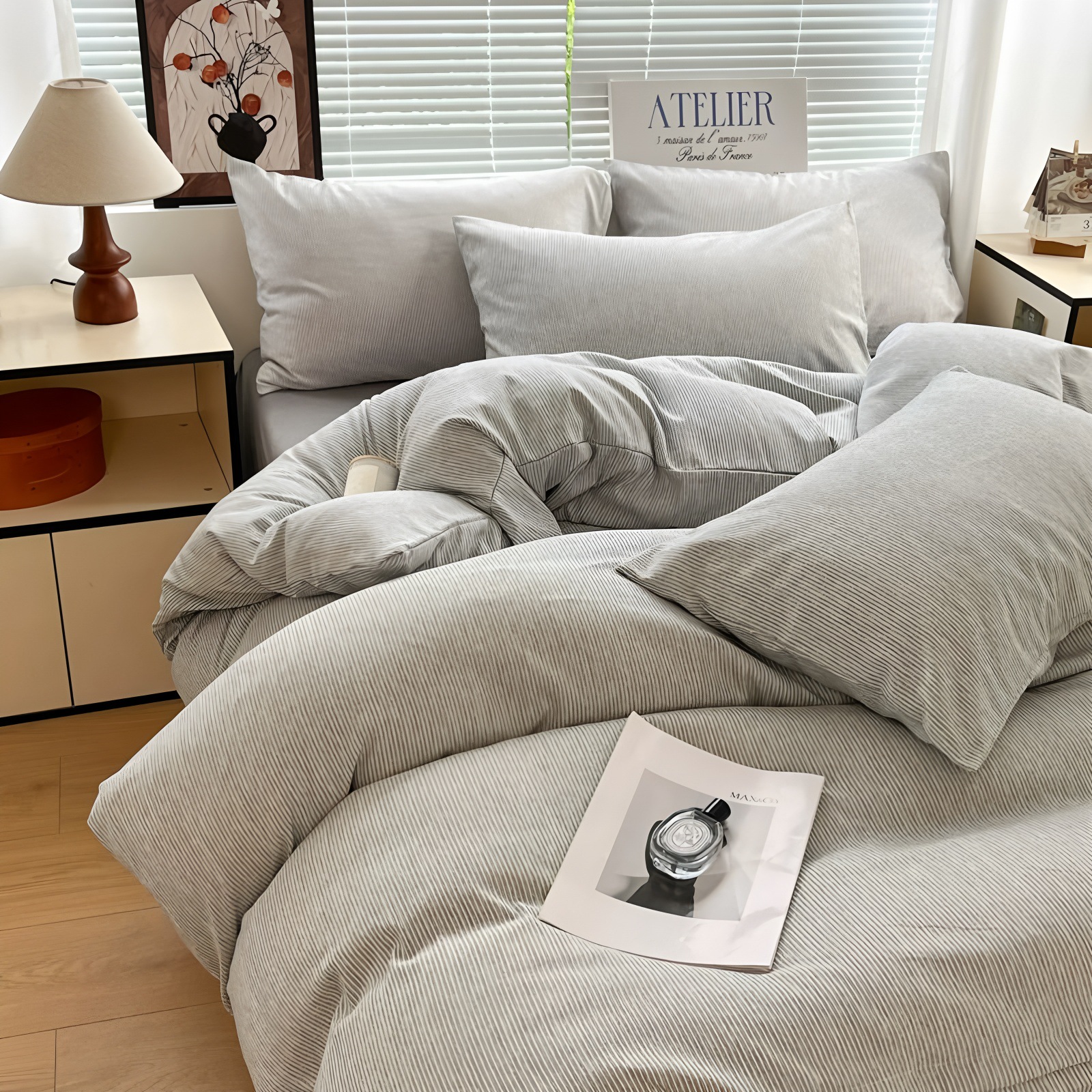 Cama de cuatro piezas de algodón sin impresión de viento A puede dormir desnudo cubierta de edredón sábanas de cama dormitorio tres piezas de conjunto