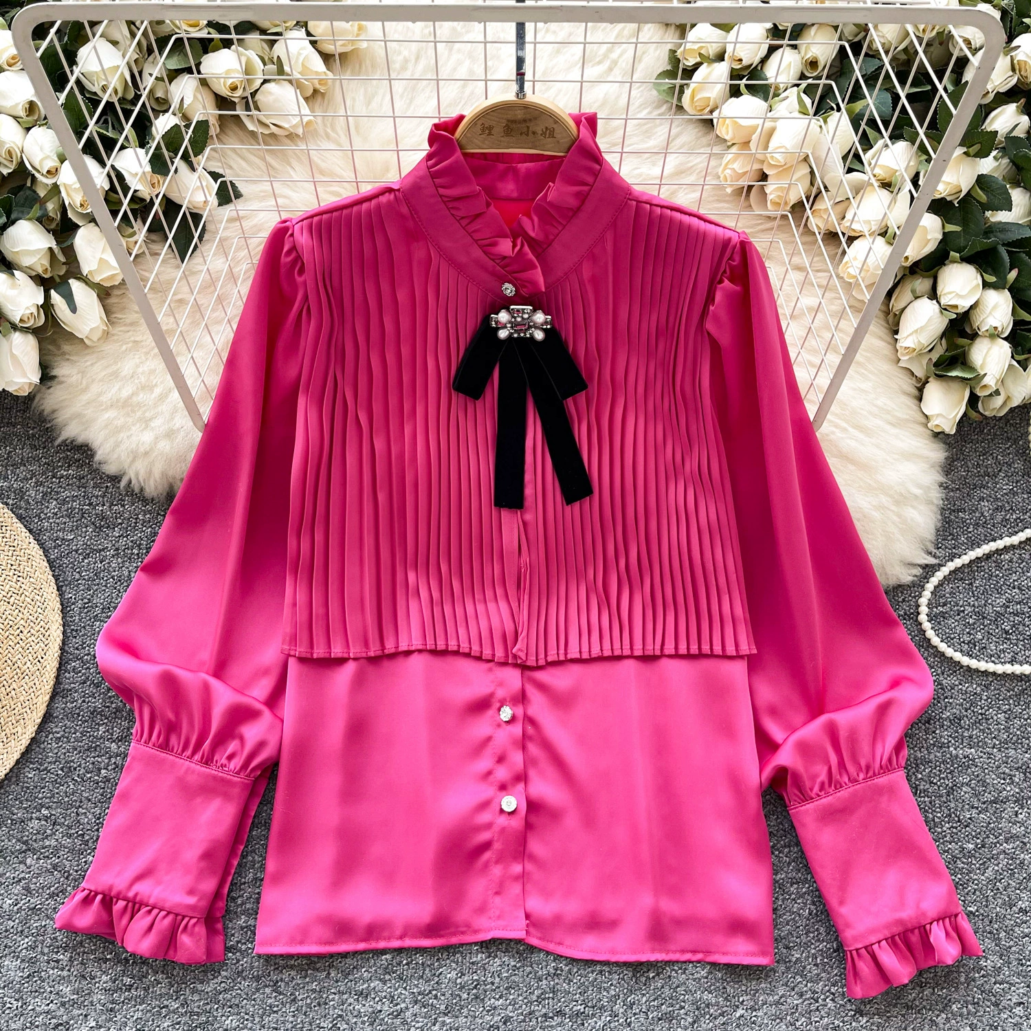 Французская маленькая ароматная рубашка женская весенняя одежда новый продвинутый смысл бант декоративный плиссированный атласный топ