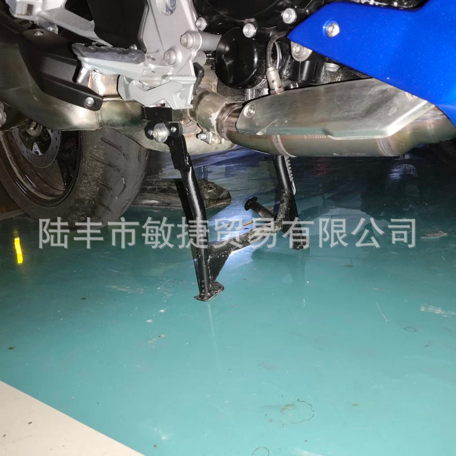 Suitable for BMW BMW F900XR F900R middle support motorcycle lifting frame column support
