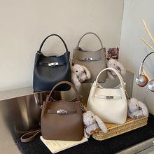 �¿�s����ˮͰ��ŮܛƤ�r���|�Іμ��insͨ�ڰٴ�б����ĸ��