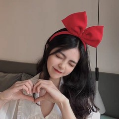 Red, exaggerated oversized bow headband—summer Korean-style Instagram-worthy, girly, Korean-cute, internet-famous styling essential for girls