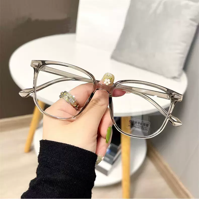 大框防蓝光女款护眼近视眼镜可配度数高级感女素颜显瘦小红书