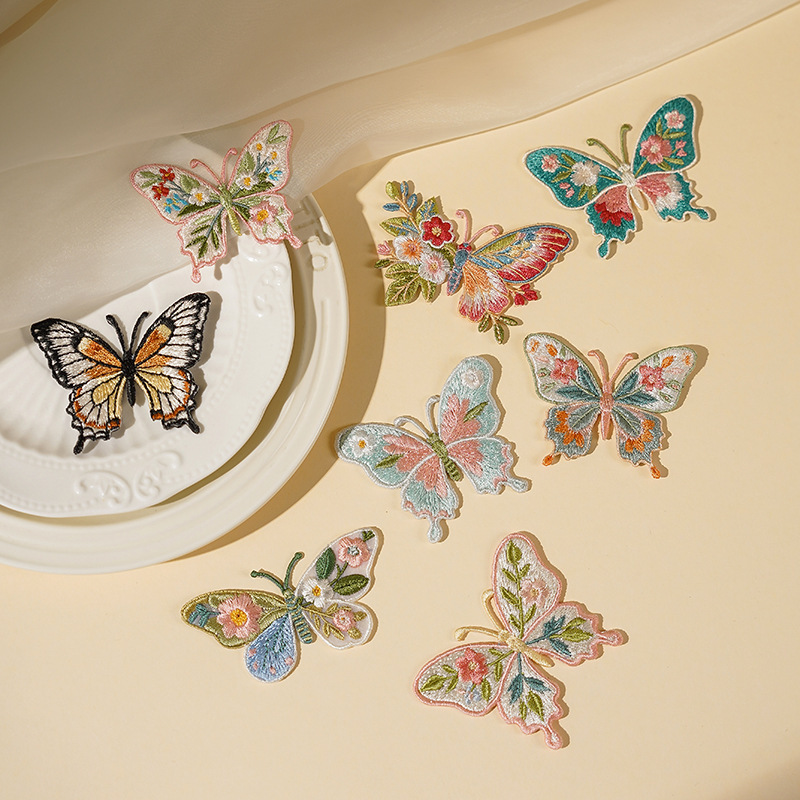 Beautifully Embroidered Butterfly Patches in Chinese Style, Embroidered Patches for Coats, Hanfu, and Bags, Stain Repair Patches for Clothing Beautifully Embroidered Butterfly Patches in Chinese Style, Embroidered Patches for Coats, Hanfu, and Bags, Stain Repair Patches for Clothing