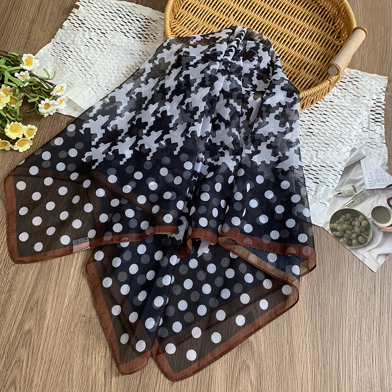 Bufanda de seda, bufanda cuadrada pequeña, personalidad retro, textura de algodón y lino, turbante, banda para el cabello, habitación con aire acondicionado de verano, protección para el cuello, chal exterior