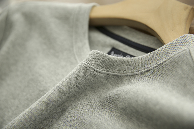 Men's Sweatshirt With Bear Embroidery Soft Knit Round Neck Top_voghion.com