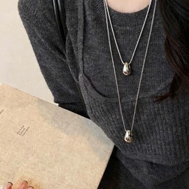 项链;毛衣链;胸针