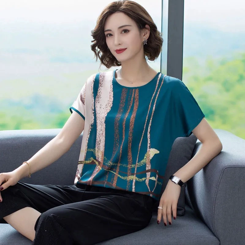 Женская футболка из ледяного шелка с коротким рукавом, новинка лета 2025, большие размеры, одежда для мам, свободный топ с круглым вырезом, скрывающий живот, базовая футболка для женщин