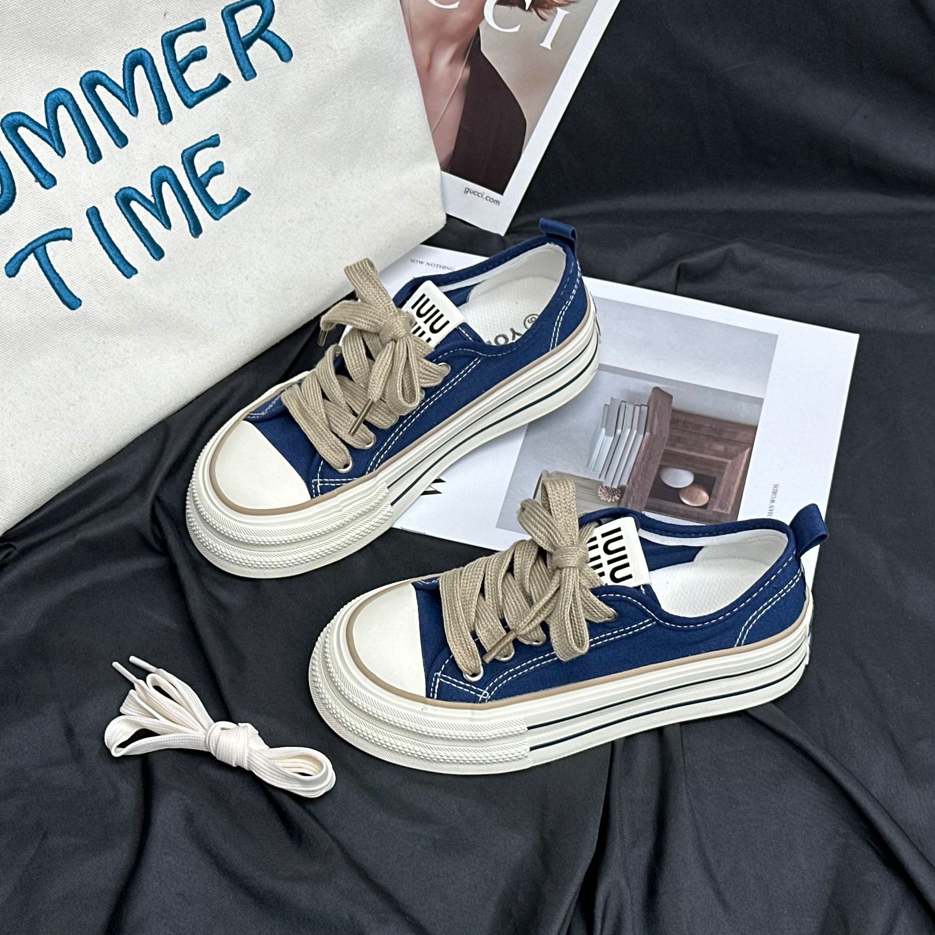 파란색과 흰색 도자기