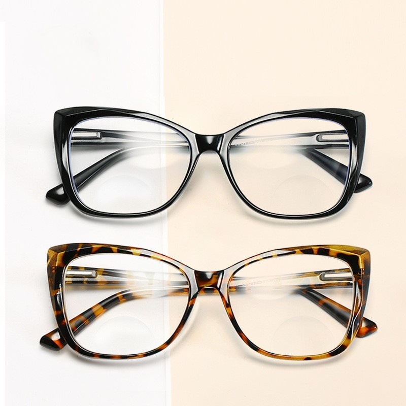 Fashionable retro glasses for men and women for elderly