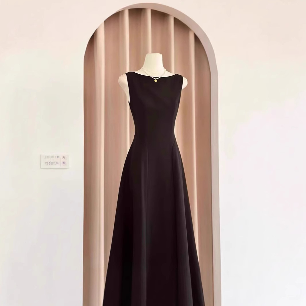 2025 Summer New High-End Relaxed Retro Hepburn Style Vest Dress, Slimming Black Long Dress for Women