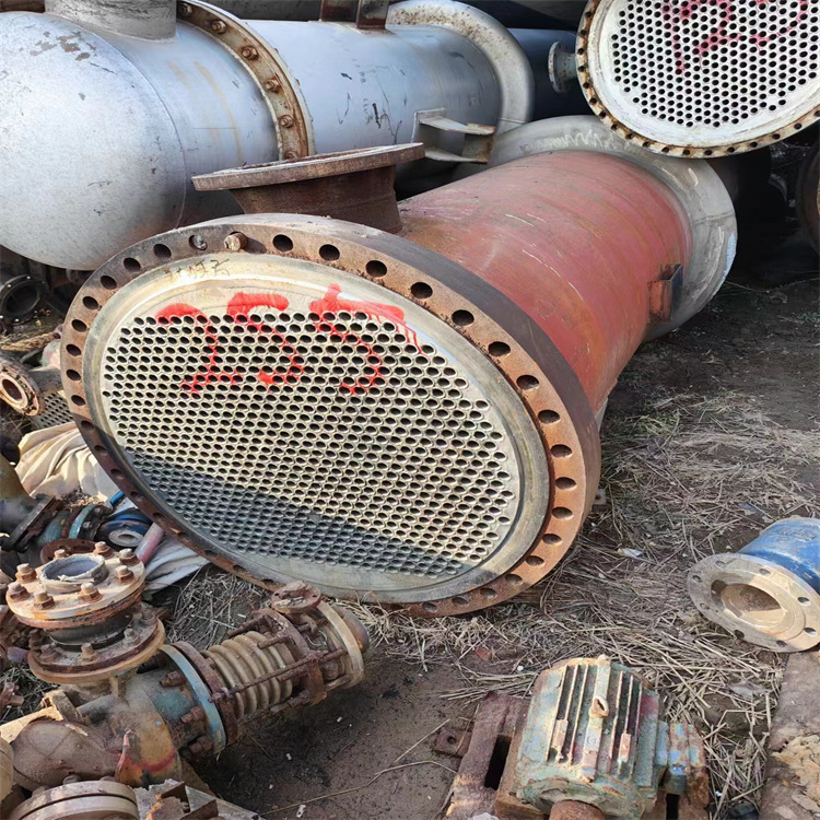 二手高压冷凝器 不锈钢列管换热器自带膨胀节 压力30公斤内无缝管