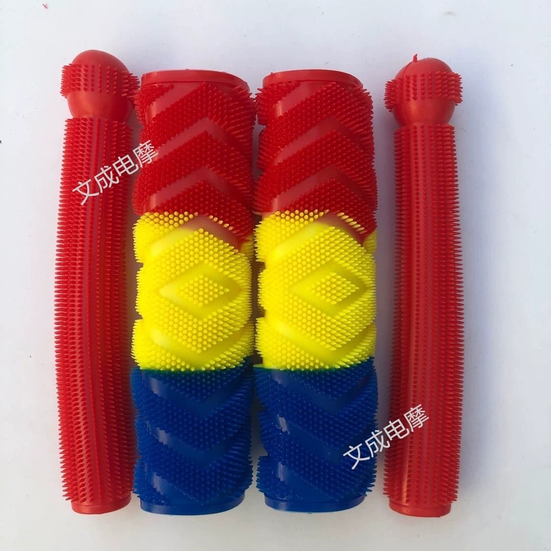 Thickened motorcycle handlebar covers, electric vehicle handlebar gloves, non-slip, sweat-absorbing, anti-freeze rubber covers, scooter plush covers, modified