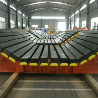 Accesorios de cama de amortiguación resistentes al impacto de 1,8 m de ancho de banda de cama de amortiguación retardante de llama