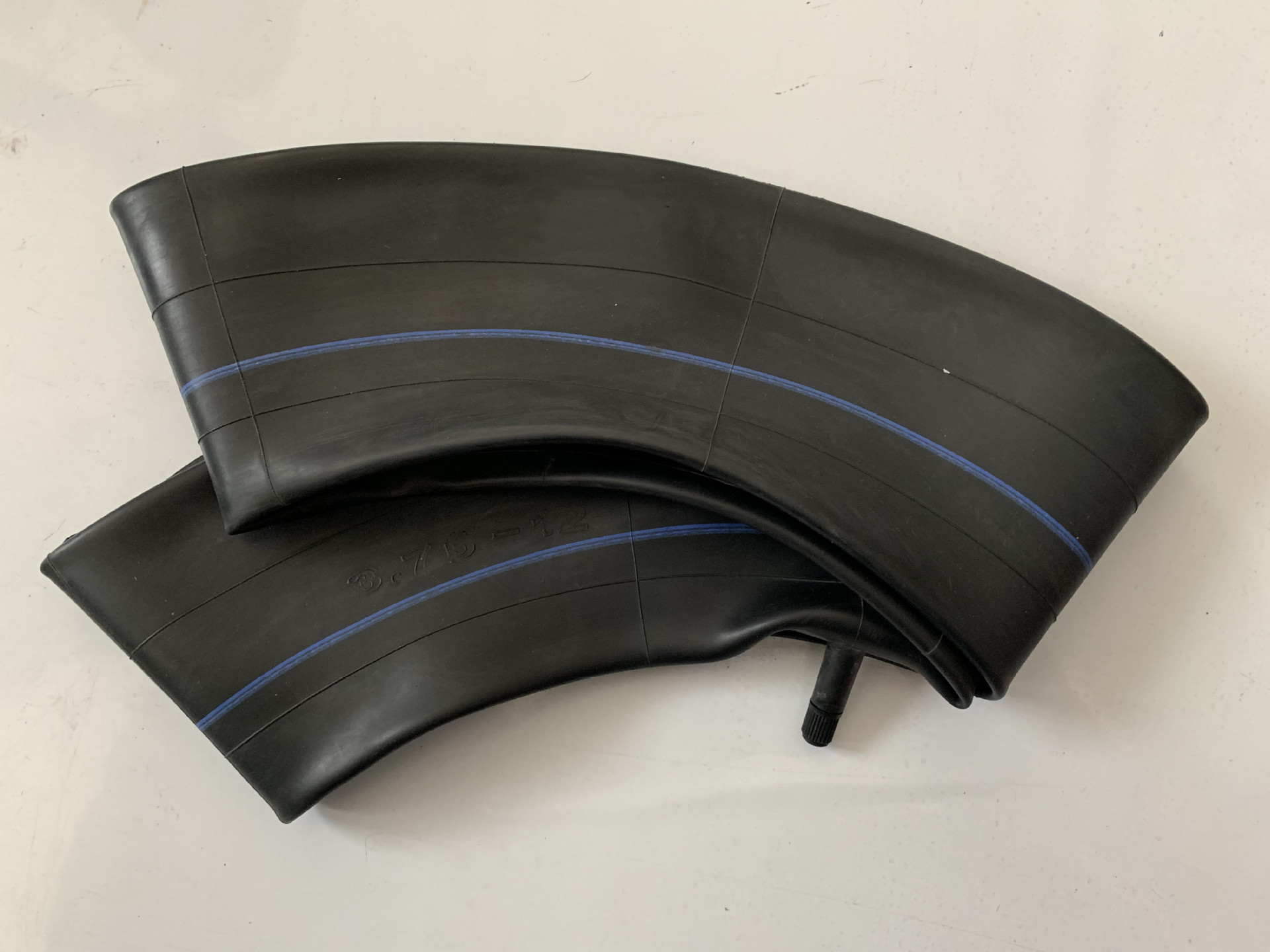 厂家生产丁基胶内胎3.75-12  摩托车内胎