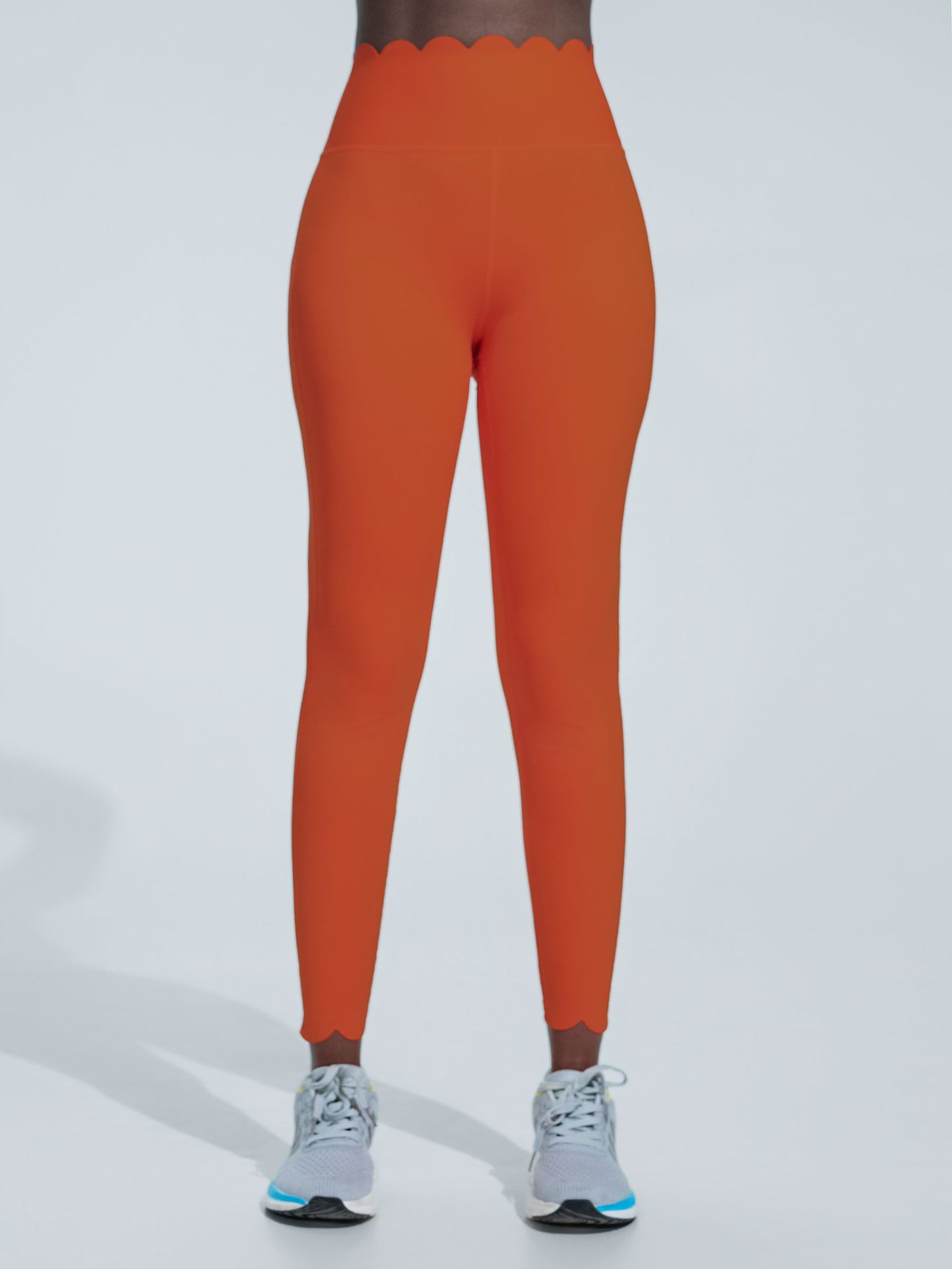 Europa y América transfronterizas damas piel de yoga de encaje pantalones apretados de elevación de cadera pantalones deportivos de adelgazamiento para montar pantalones de ejercicio