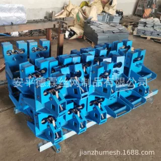 加工定制热销爬架附墙支座 斜支架 厂家生产爬架附墙支座