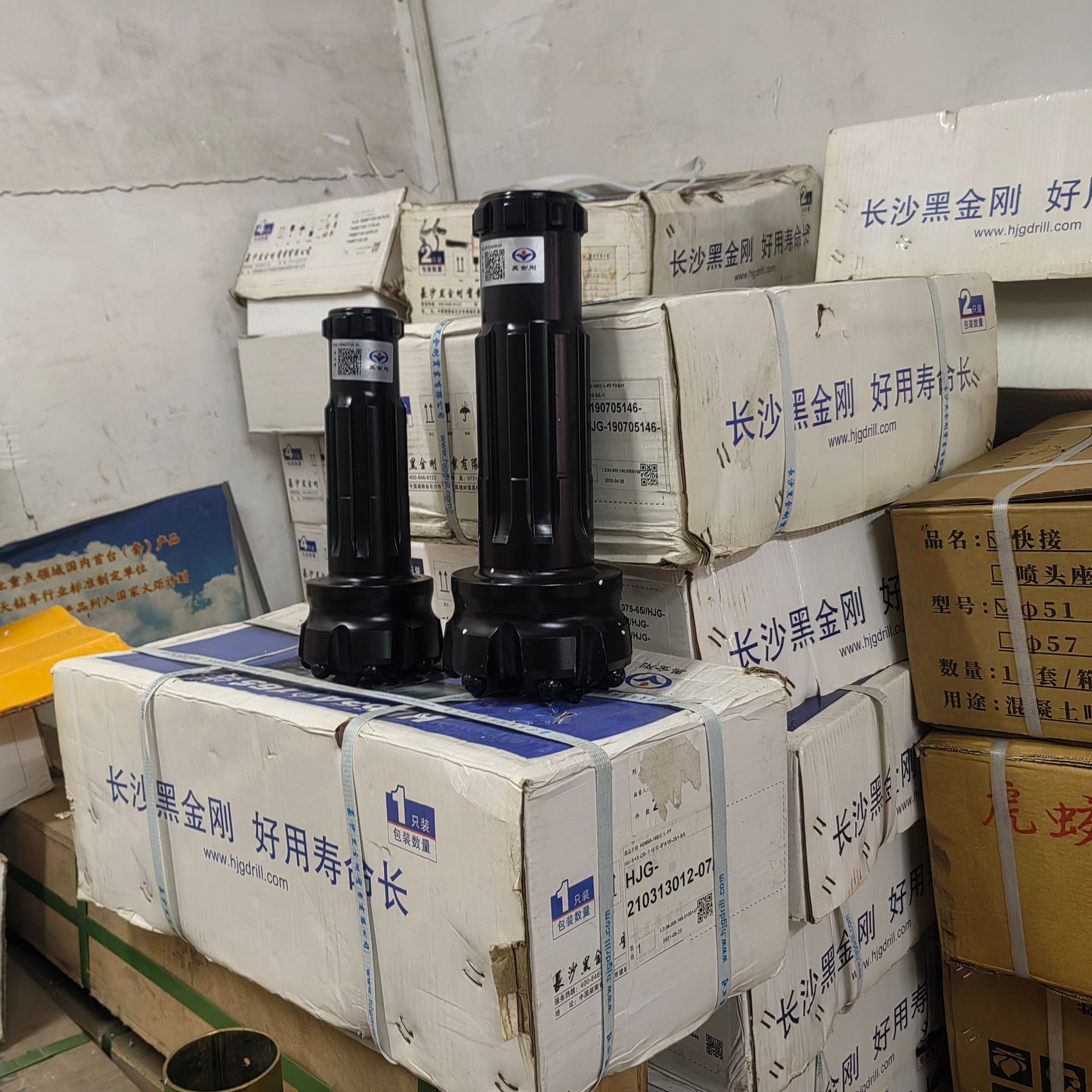 厂家直销黑金刚4寸冲击器用的钻头 HD45Aφ115-150mm配套工程机械
