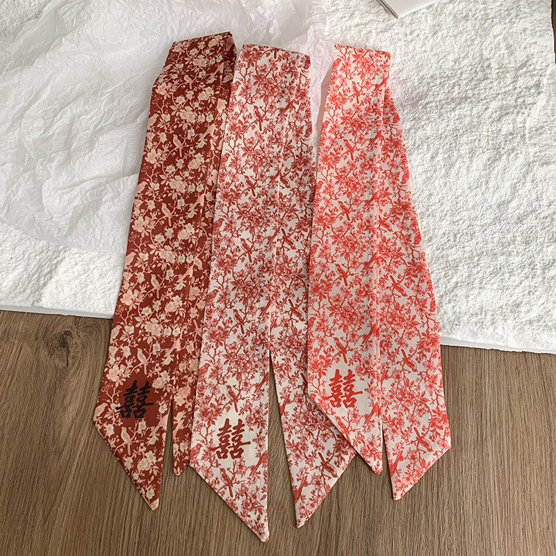 Buñuelo largo de seda roja de alto nivel multifuncional caja de regalo de bodas decoración de bolsas de pañuelo flotante correa de pelo