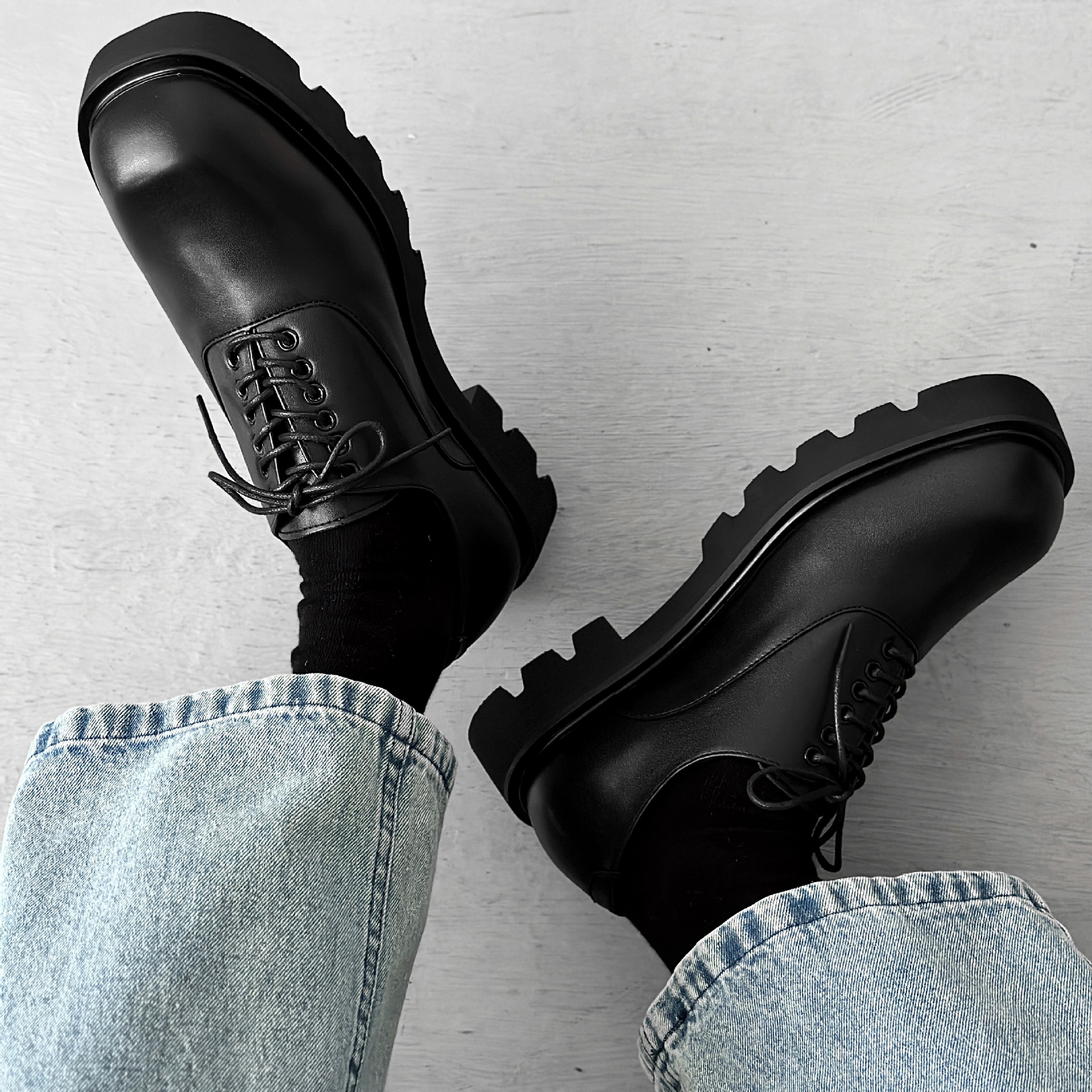 ShoeVault Herren-Loafer aus Leder mit eckiger Zehenpartie, hochwertige, dicksohlige Loafer im koreanischen Stil, schwarze Derby-Schuhe mit höhenverstärkender Wirkung_voghion.com