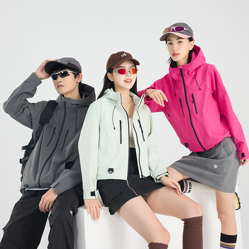 2026 Spring New Style Waterproof and Windproof Couple's Jacket, Fashionable and Trendy Short Outdoor Casual Jacket for Men and Women 2026 Spring New Style Waterproof and Windproof Couple's Jacket, Fashionable and Trendy Short Outdoor Casual Jacket for Men and Women