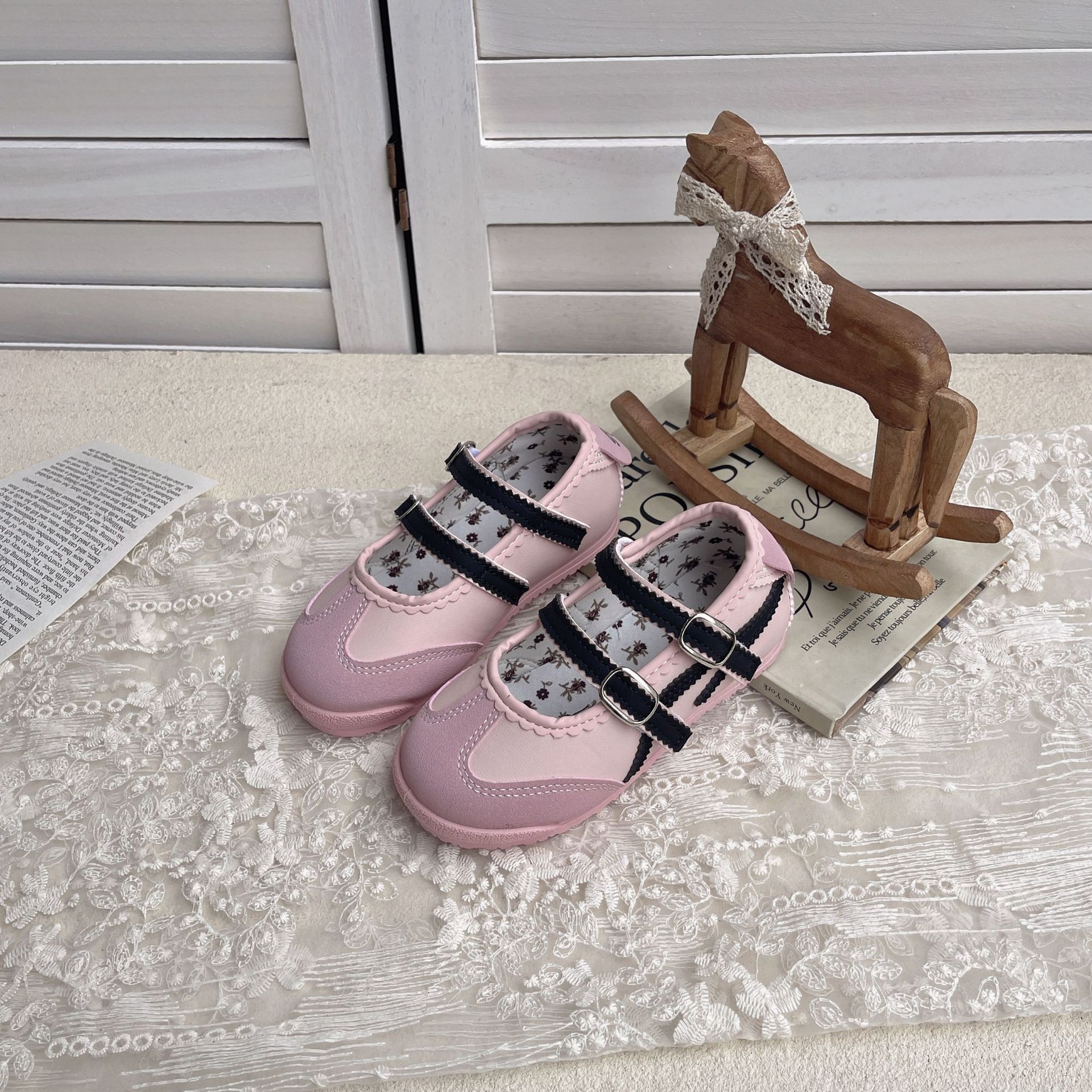 Zapatos de suela suave para niñas, primavera y verano 2026, nuevos zapatos de moda para niños, zapatos de cuero suaves, zapatos casuales transpirables image 8