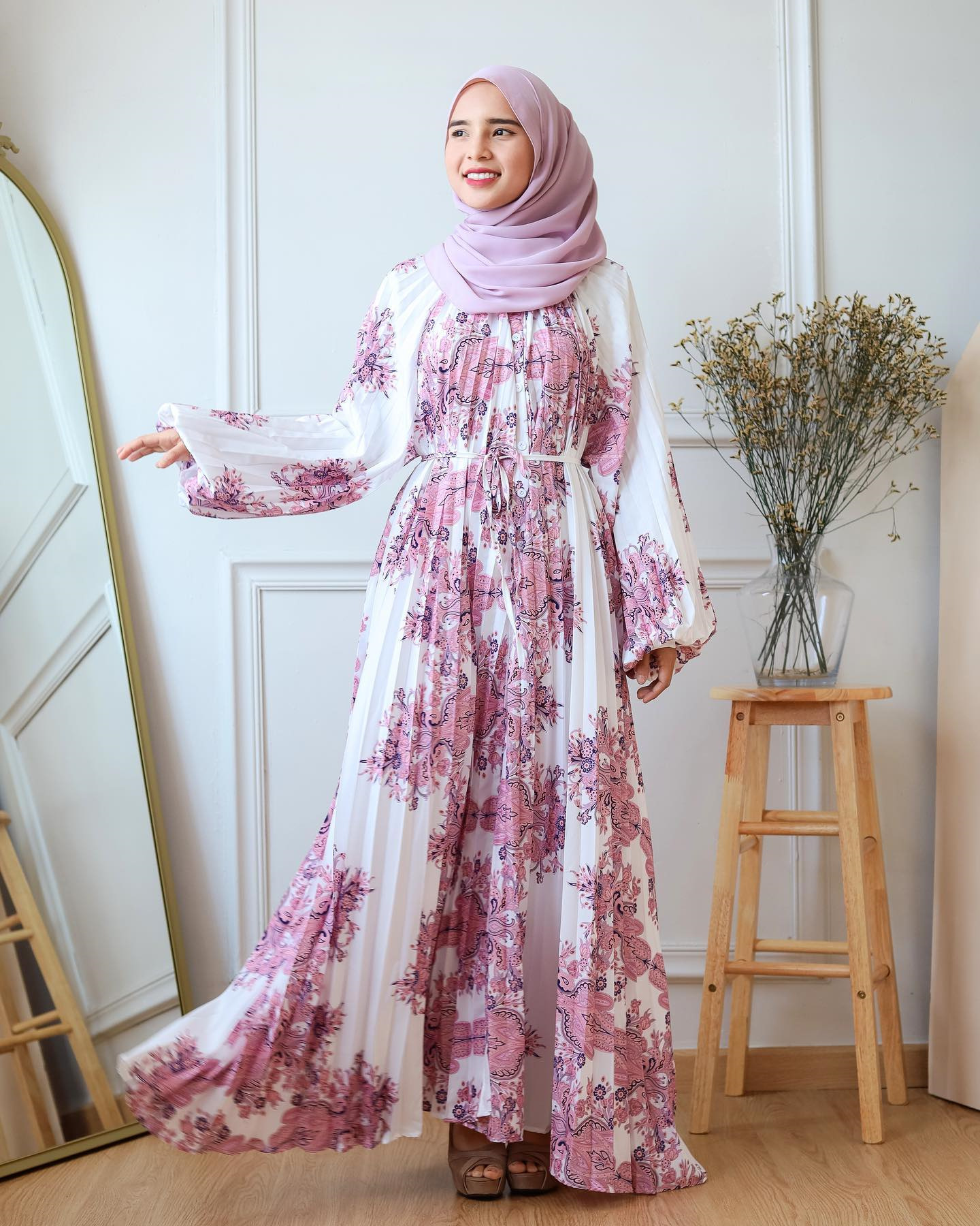 Middle East Muslim High-end Feminine Fashion With Lantern Sleeves, Printed Pleated Long Robe Dress_ecoleips.com