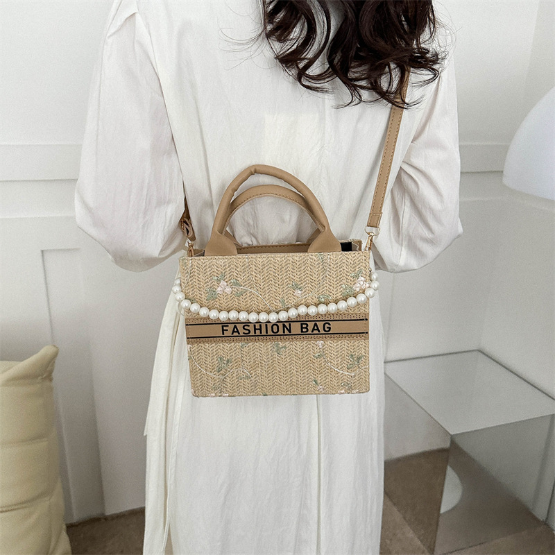 Women's Pu Leather Straw Letter Flower Elegant Vacation Pearls Square Open Shoulder Bag Handbag Crossbody Bag display picture 4