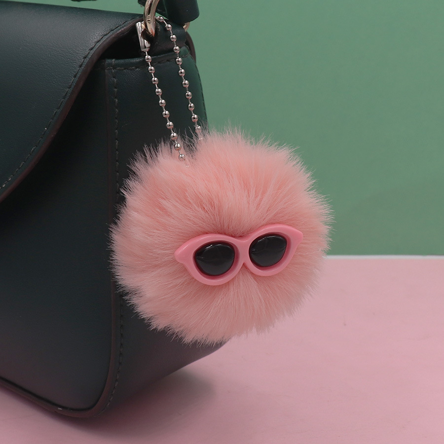 Internet celebridad pequeño llavero de cerdas lindo dibujos animados felpa muñeca bolsa colgante piel bola muñeca llavero anillo Accesorios
