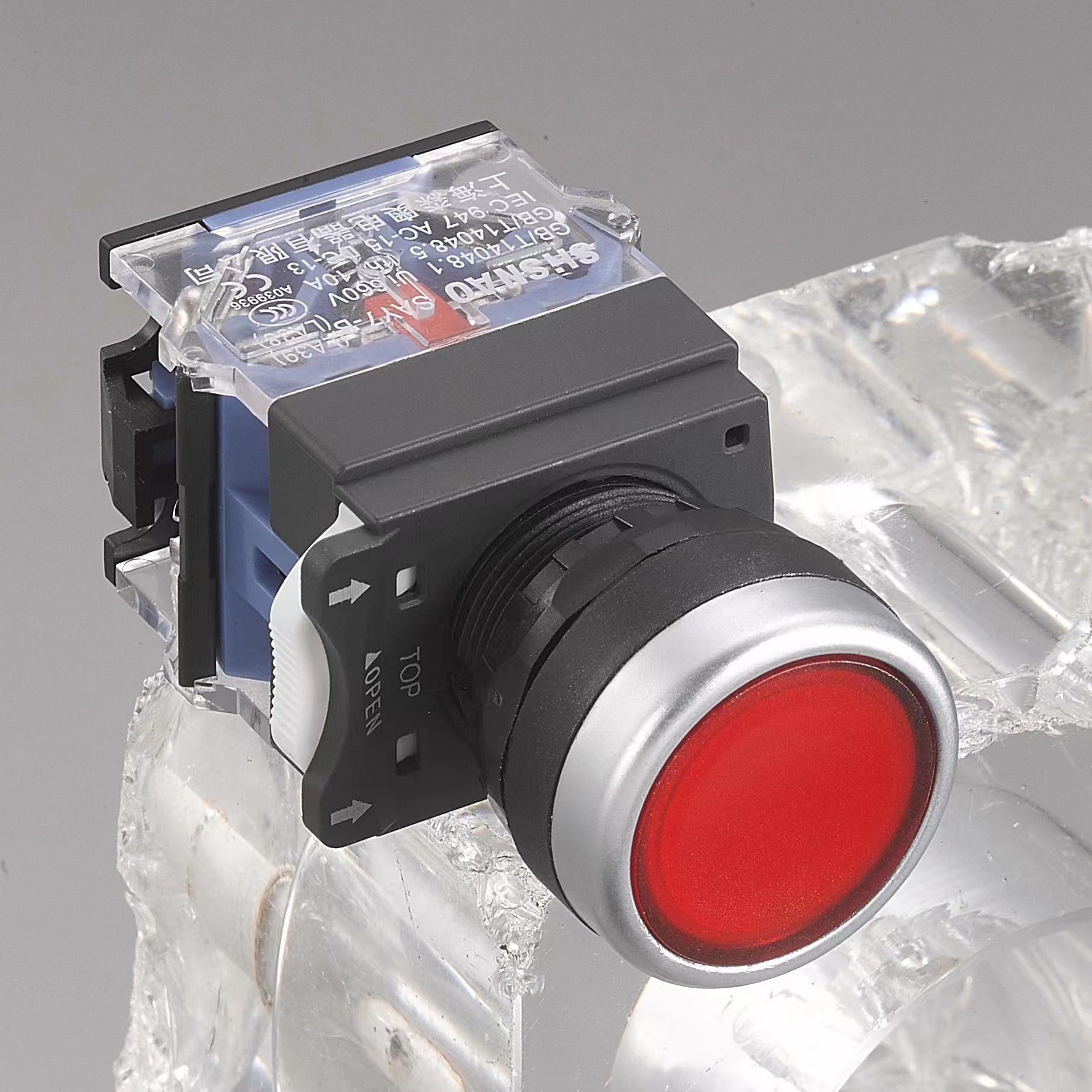 厂家直销 森奥 SA38-11T LA38-11T 平钮带自锁 按钮开关