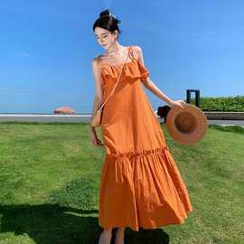 法式木耳边吊带连衣裙夏季2023新款海边度假长裙气质宽松橘色裙子