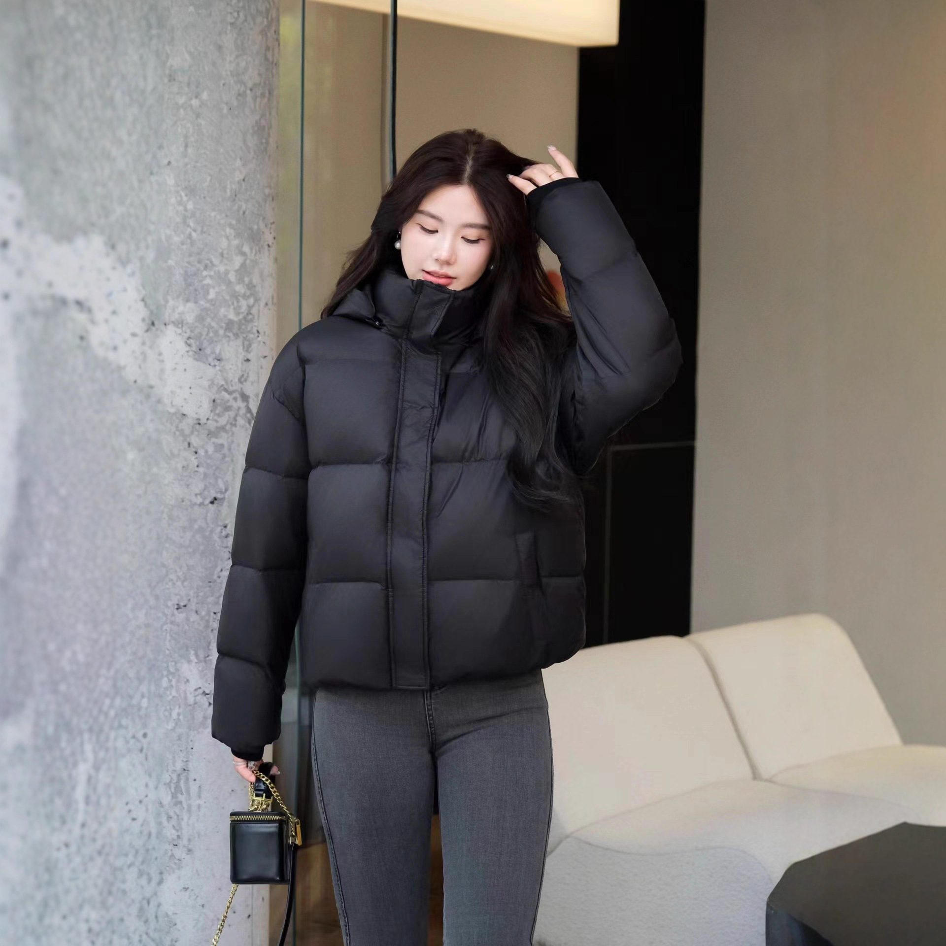 Transfronterizo TikTok ropa de mujer nueva chaqueta corta de grafeno de invierno de mujer gruesa chaqueta de pan de acero blanco
