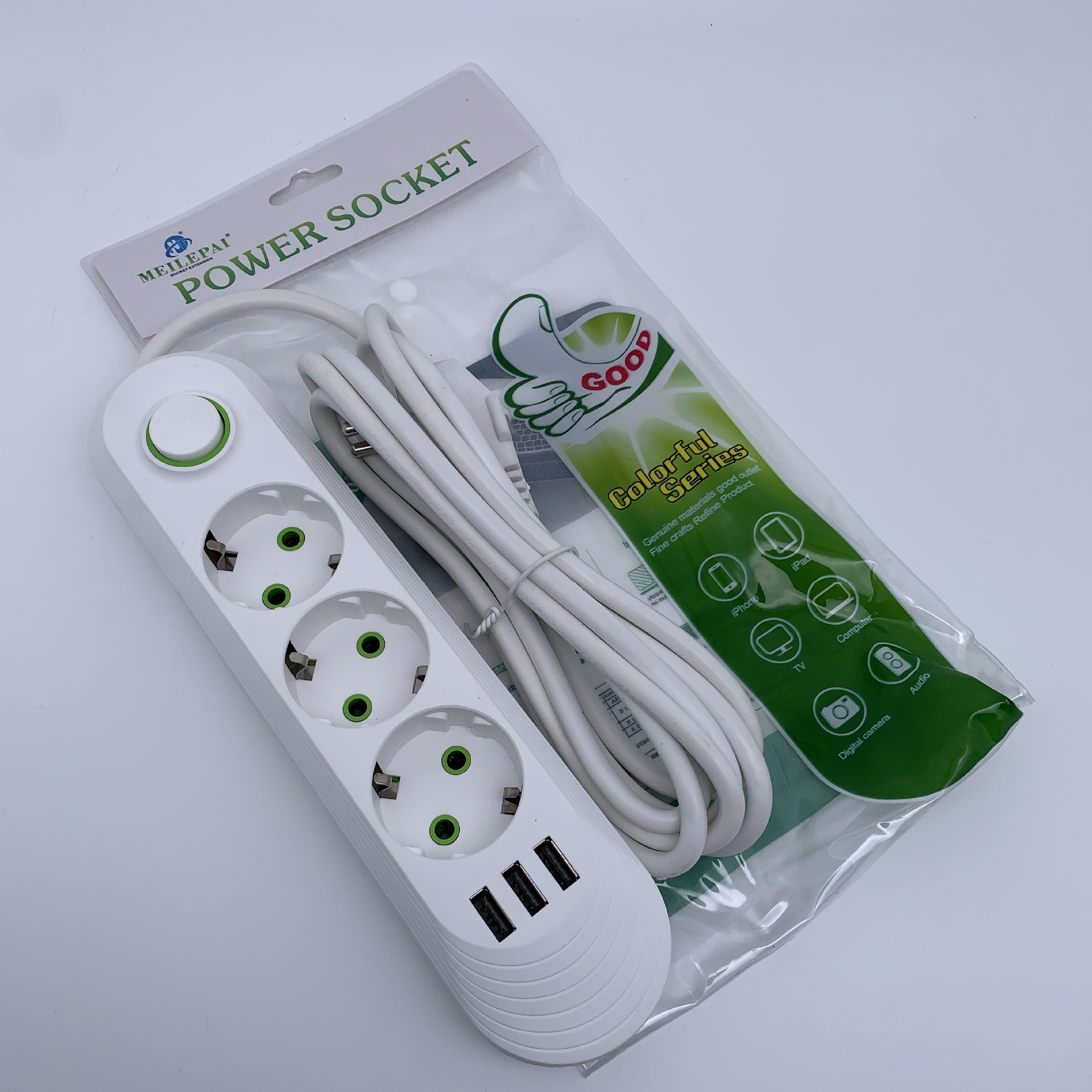 外贸专供 爆款新款欧式带开关3位3USB 插孔插线板