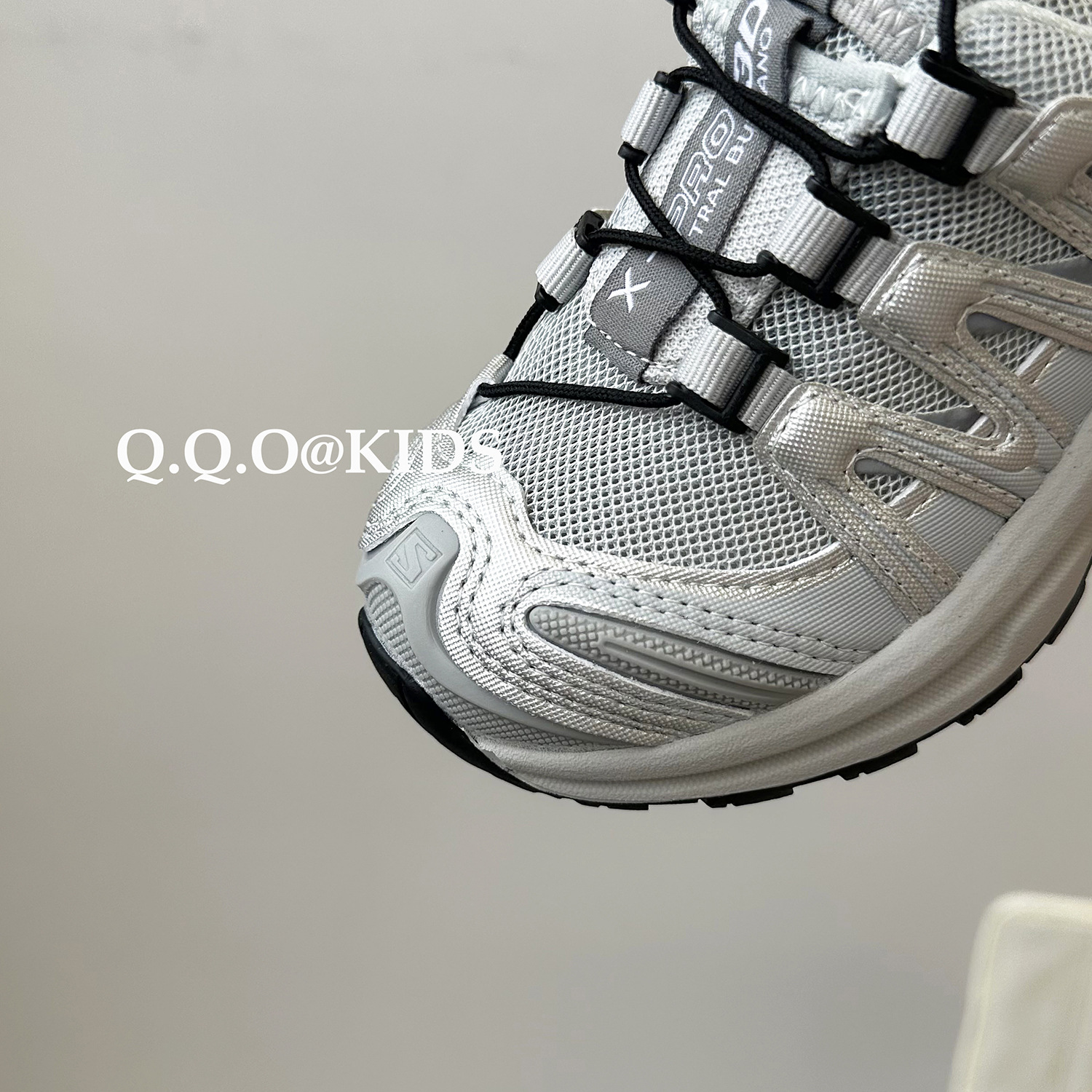 QQO Kinderschoenen 2023 Herfst en Winter Nieuwe Kinder Ademende Outdoor Sportschoenen Heren en Dames Mesh Dad_voghion.com