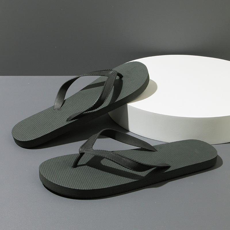 Verano nuevo tipo de slippers hombre moda moda versátil zapatillas para hombres pareja al aire libre sandalias para usar al aire libre