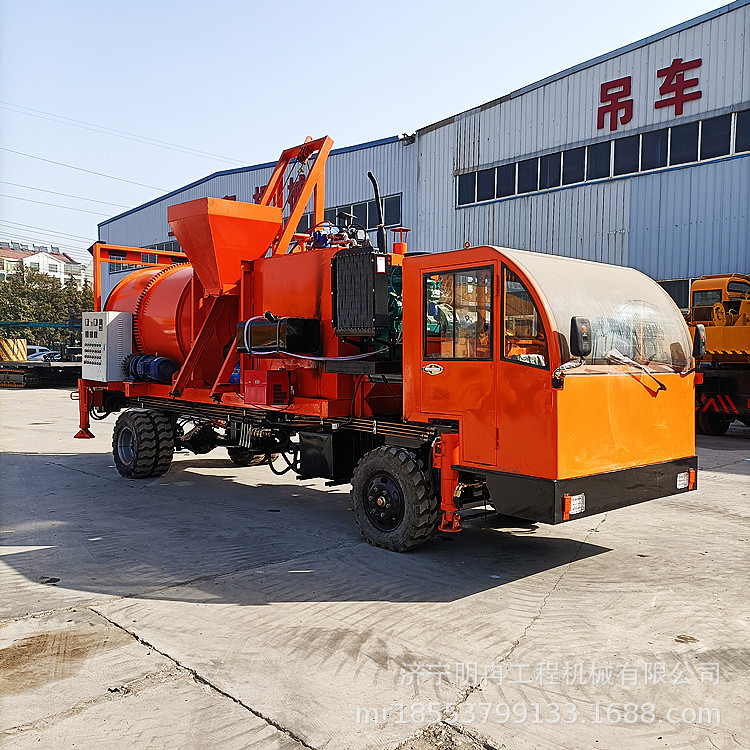 车载式双罐沥青拌合机四米二蓝牌车加装搅拌机进行路面铣刨料再生