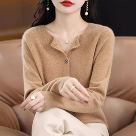 女式针织衫;女式T恤;连衣裙