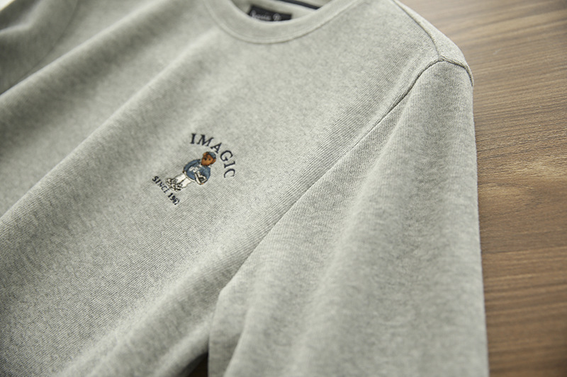Men's Sweatshirt With Bear Embroidery Soft Knit Round Neck Top_voghion.com
