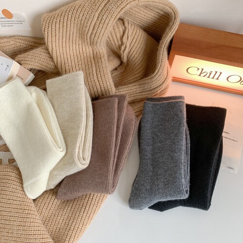 Double-Needle Anti-Pilling Grinding Wool Socks - Slim Ins Trend Autumn/Winter Warm Thick Women's Medium Calf Socks Solid Brown Women's Socks