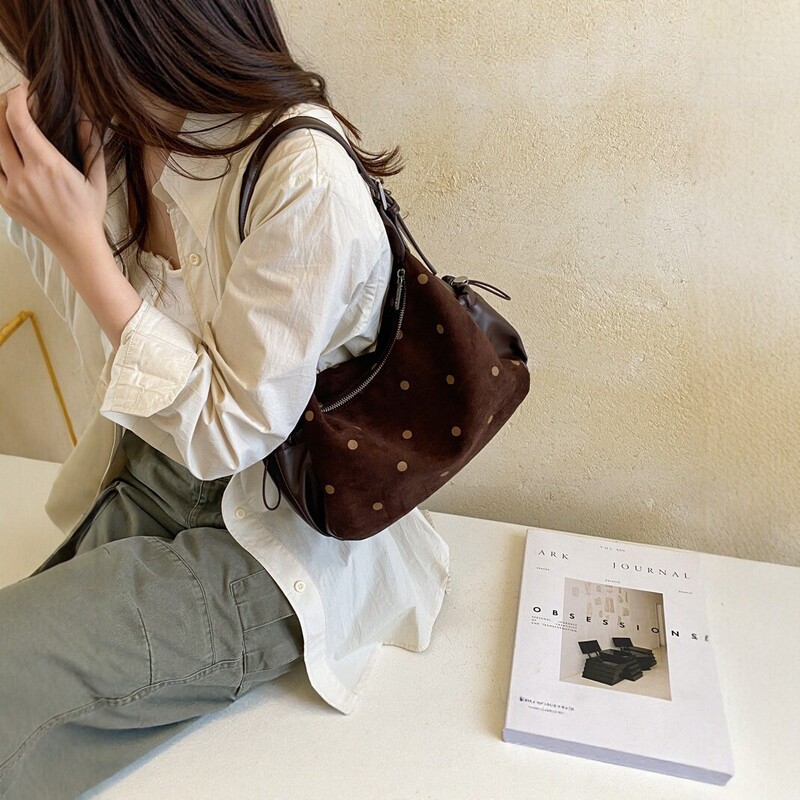 Polka Dot Shoulder Bag for Women 2026 New Korean Style Vintage Suede Large Capacity Versatile Casual Crossbody Bag Polka Dot Shoulder Bag for Women 2026 New Korean Style Vintage Suede Large Capacity Versatile Casual Crossbody Bag