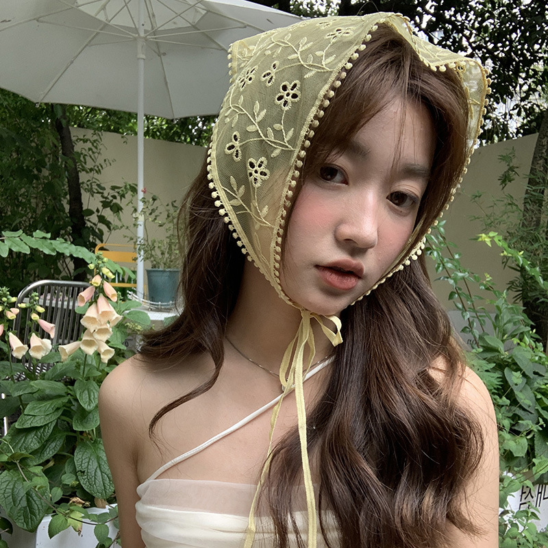 Retro Mori lindo dulce encaje triángulo bufanda primavera y verano francés bordado pequeña flor todo partido decorativo pañuelo banda para el cabello
