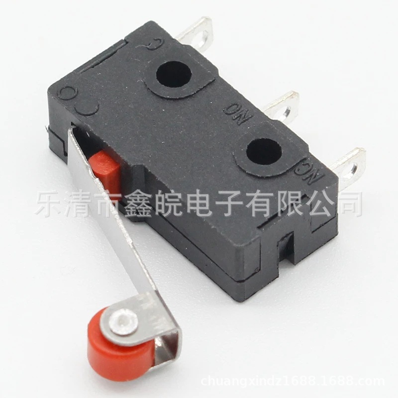 KW12-N11-3Z行程限位10T85微动开关带轮柄3脚3A 250VAC SS-5