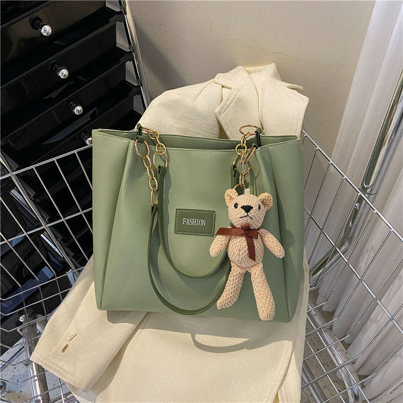 Bolsa de invierno de gran capacidad para mujeres 2024 nueva bolsa de hombro universal de moda alta sensación extranjera bolsa de viaje