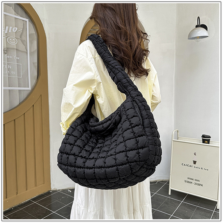 Korean Cloud Bag, Women's Lazy Style Shoulder Bag Pleated Handbag Large Capacity Single Shoulder Casual Bag_voghion.com